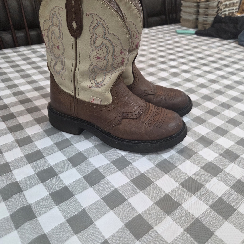 Justin Boots Brown and Cream Mid Calf Boots